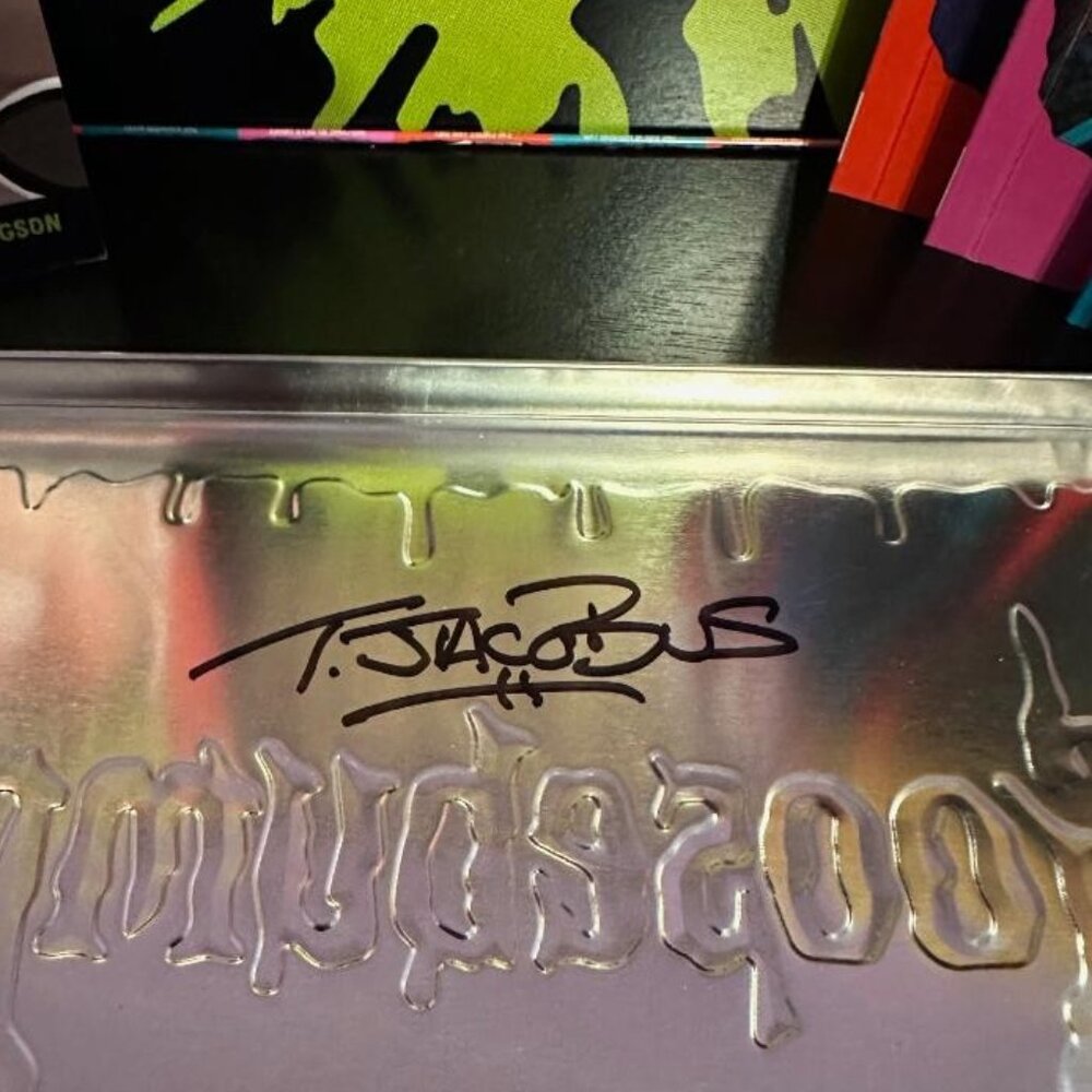 AUTOGRAPHED Goosebumps Limited Edition Tin with RARE Uncorrected Proof - Picture 4 of 5